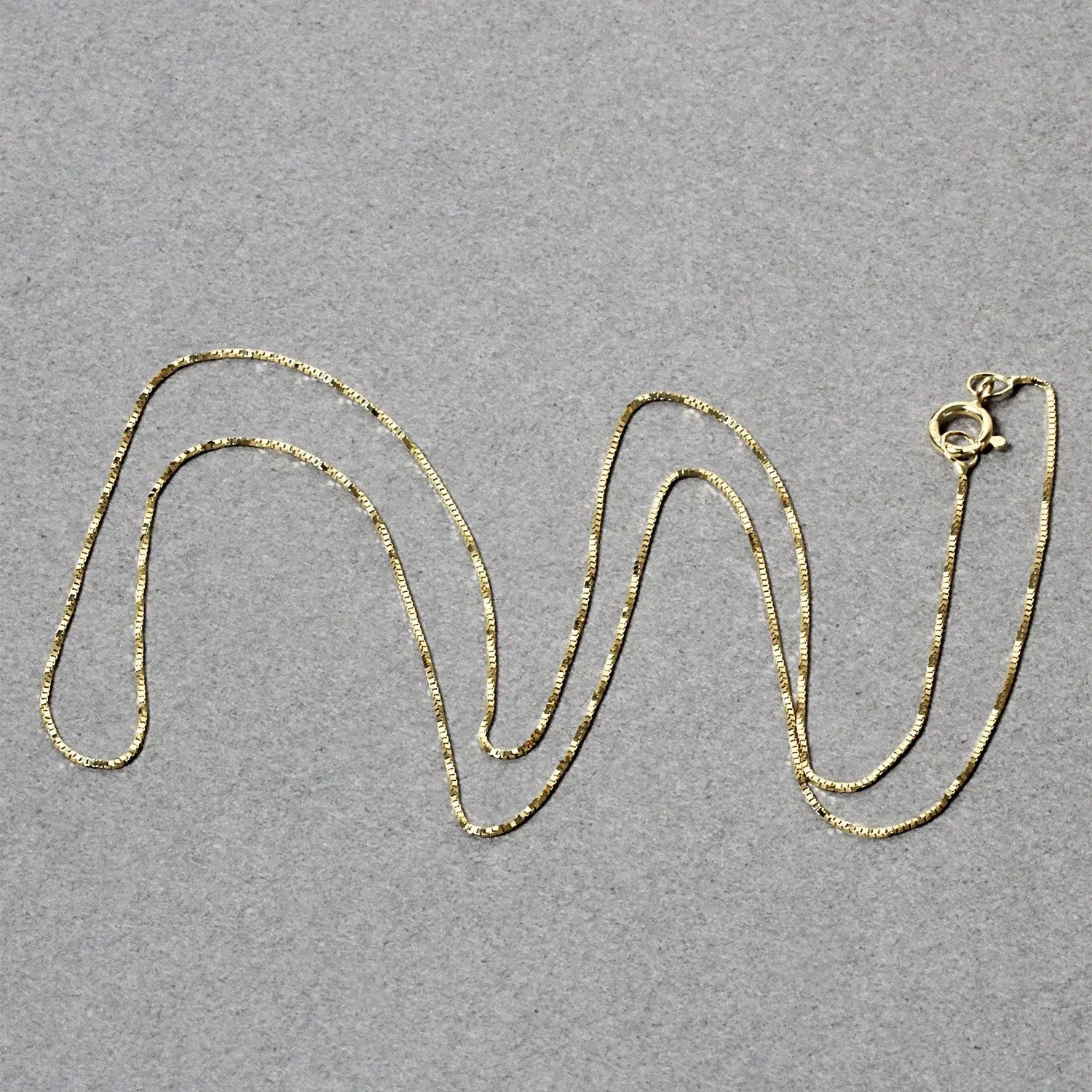 10k Yellow Gold Classic Box Chain (0.45 mm)Monde Trend