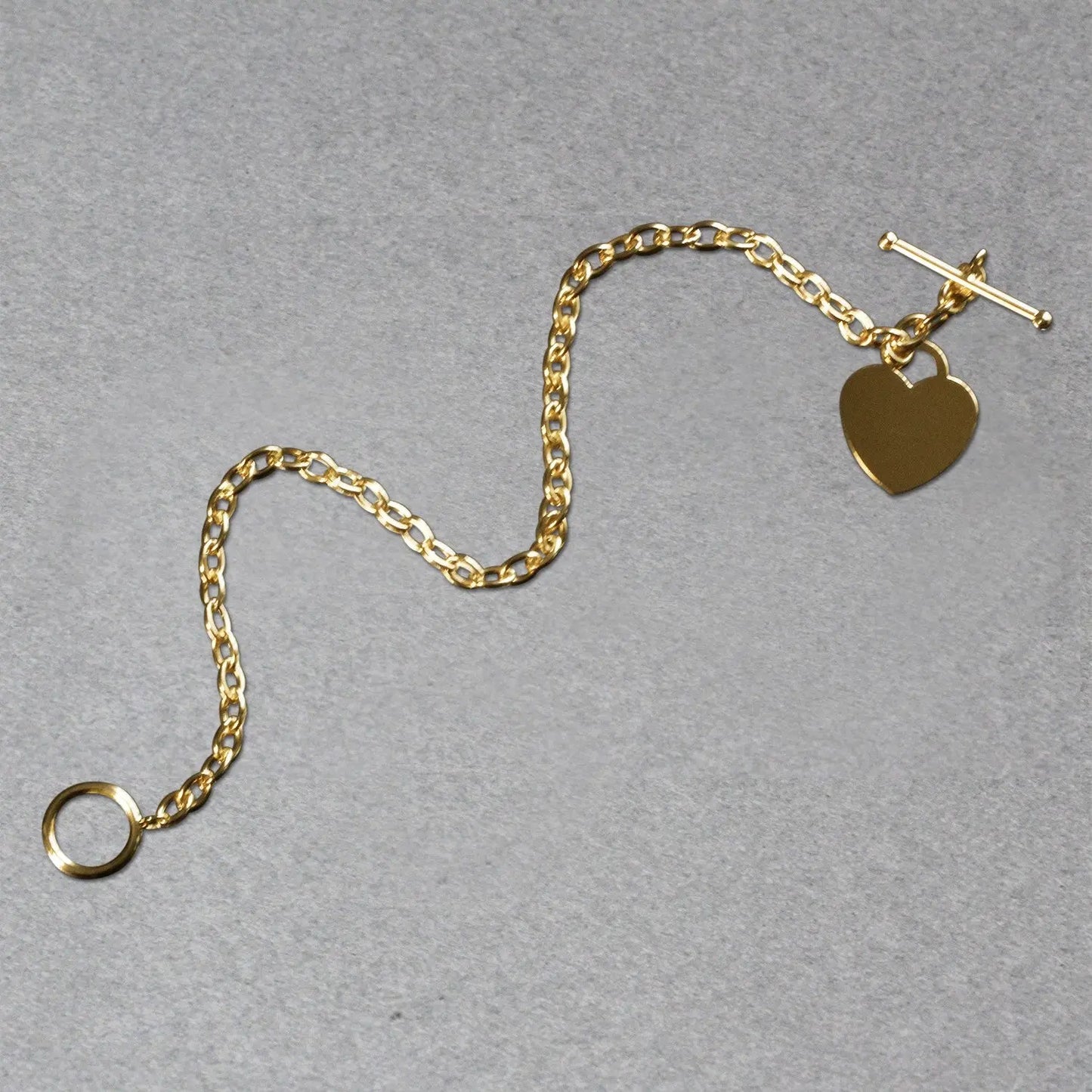 Toggle Bracelet with Heart Charm in 14k Yellow Gold (4.80 mm) RCJ