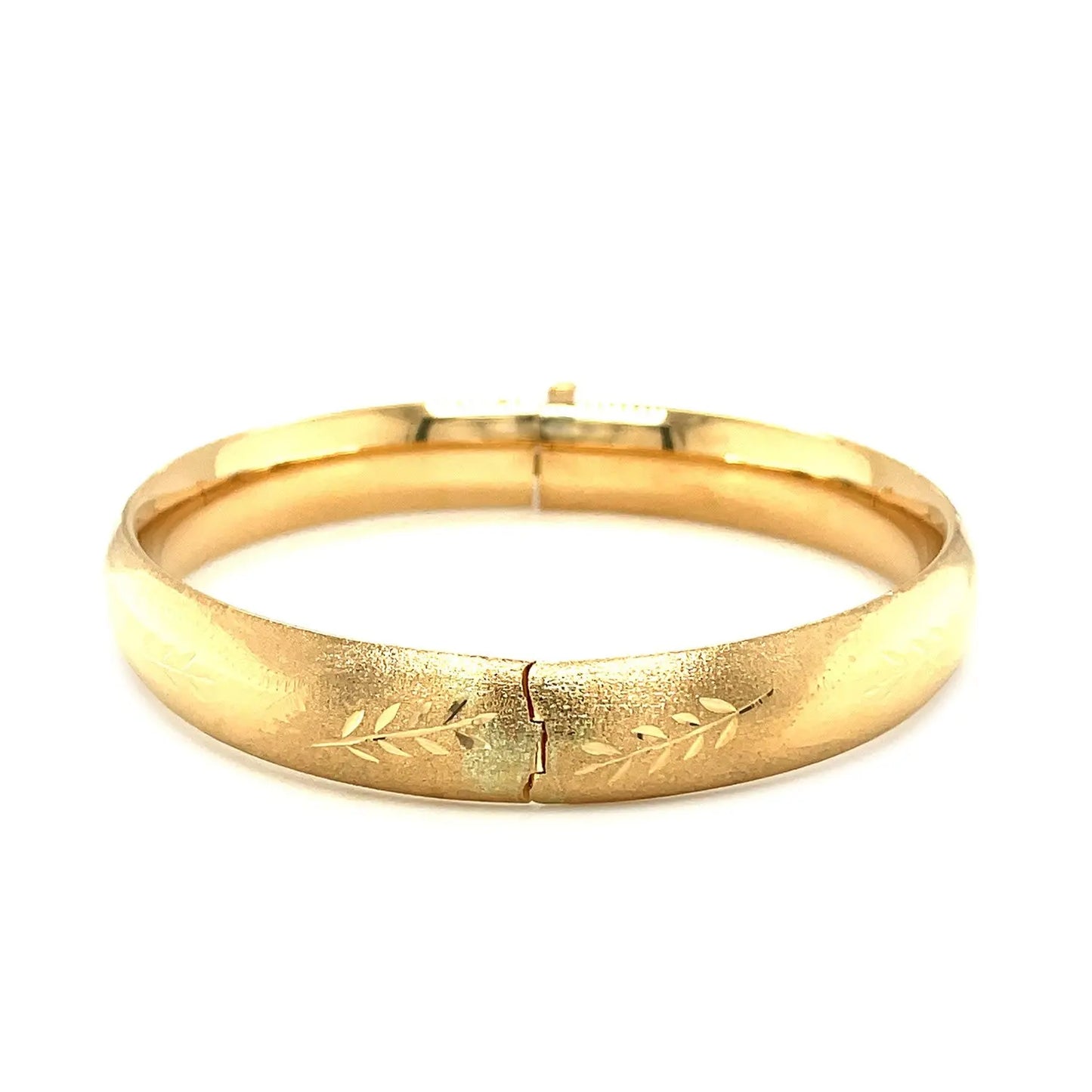 Classic Floral Carved Bangle in 14k Yellow Gold (10.00 mm) RCJ