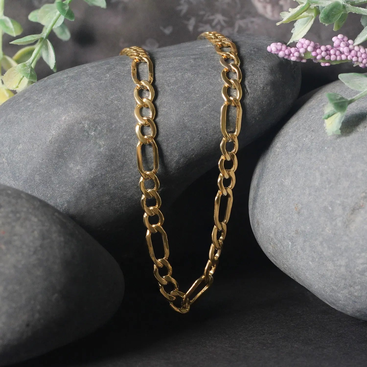 10k Yellow Gold Lite Figaro Chain (5.60 mm)Monde Trend