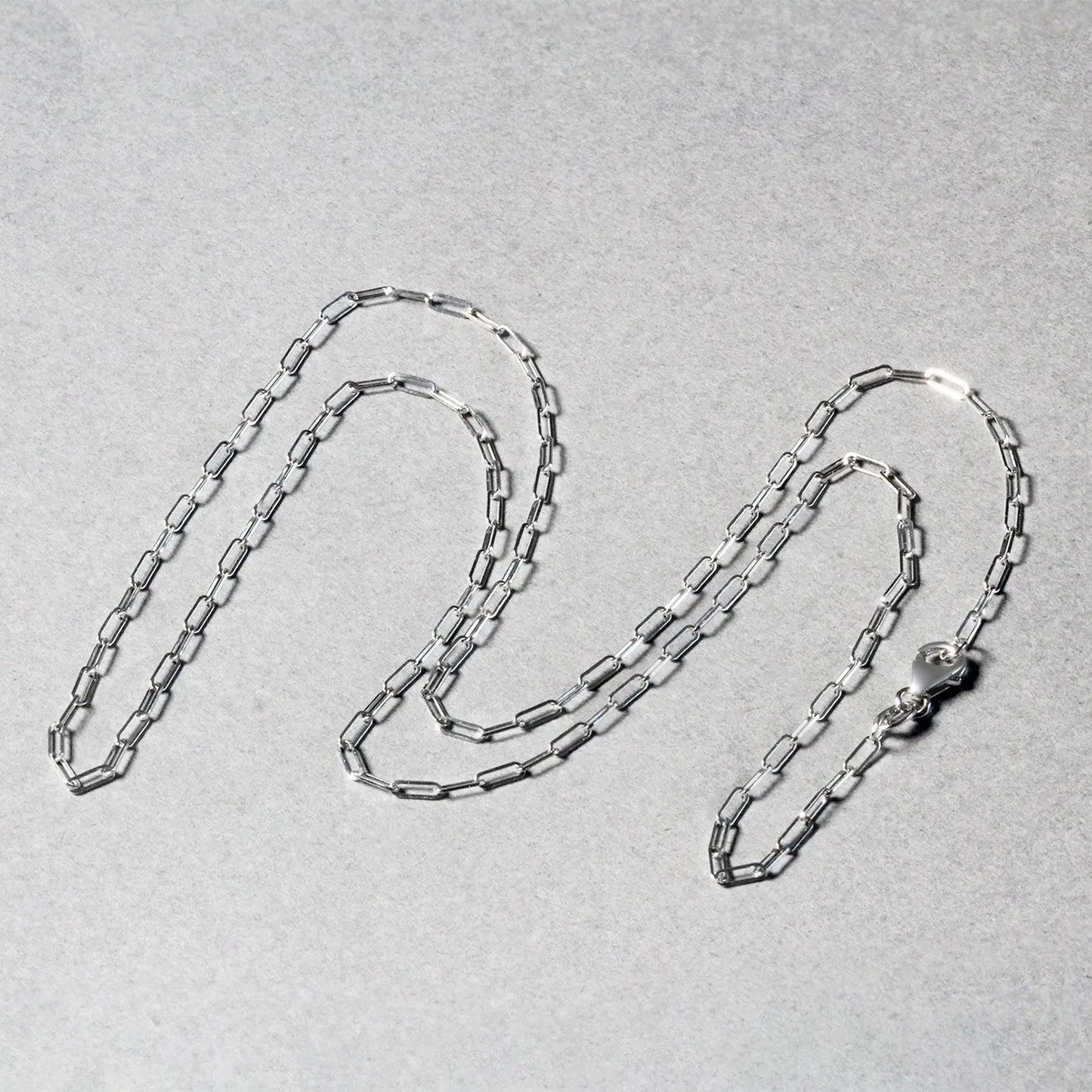 18K White Gold Fine Paperclip Chain (1.50 mm) RCJ