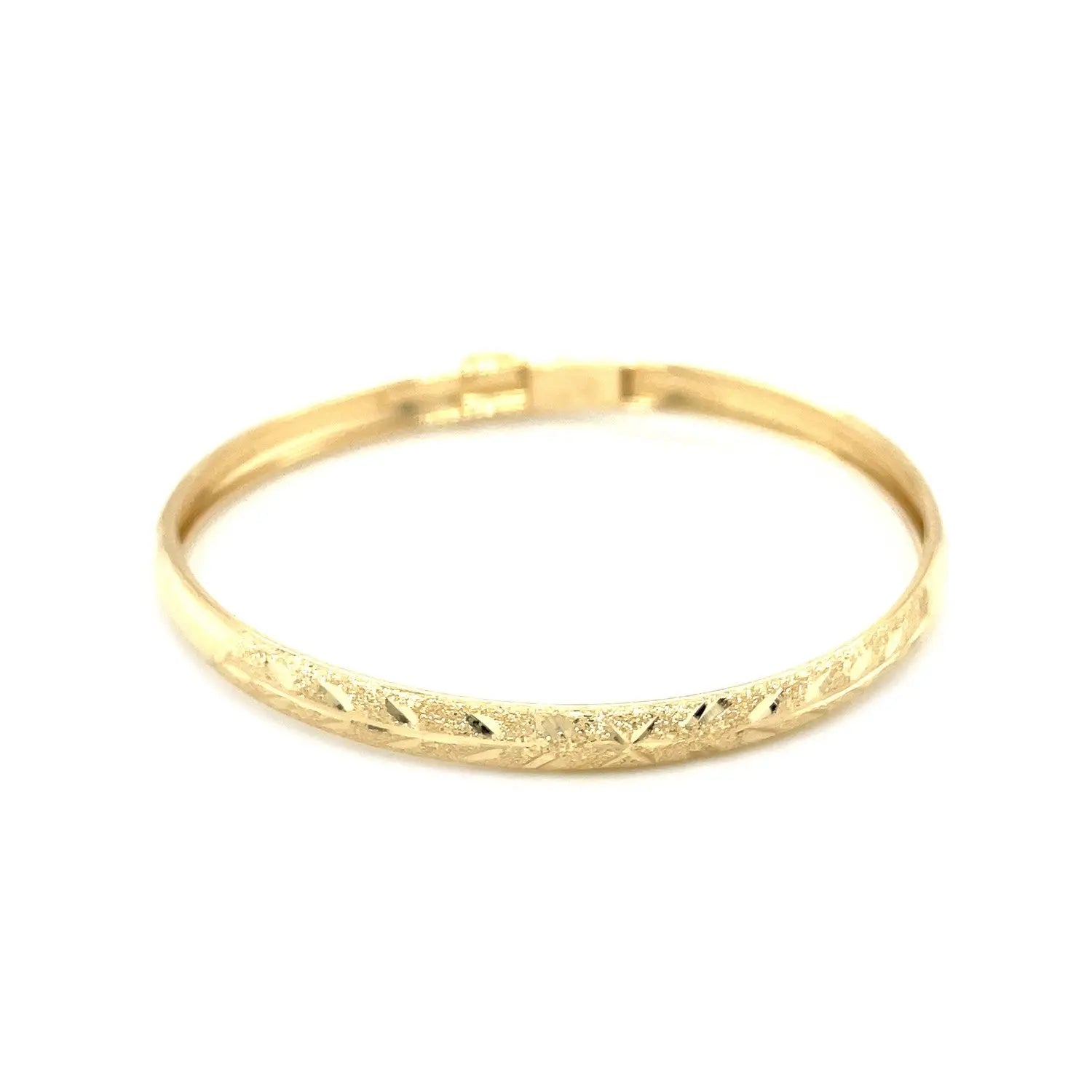 10k Yellow Gold Dome Childrens Diamond Cut Florentine Bangle (4.00 mm)Monde Trend