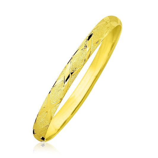 10k Yellow Gold Slender Diamond Pattern Textured Bangle (6.00 mm)Monde Trend